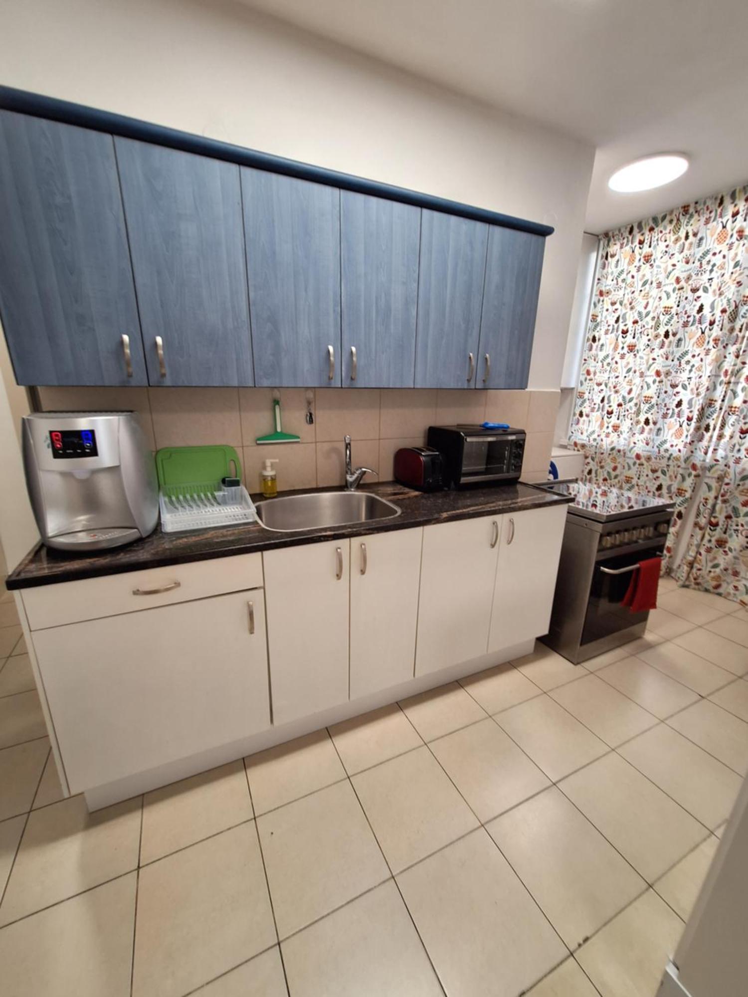 Amazing Apartment For 3 Guests Steps From The Beach Netanya Exteriör bild