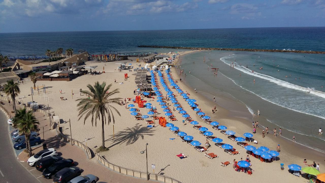 Amazing Apartment For 3 Guests Steps From The Beach Netanya Exteriör bild